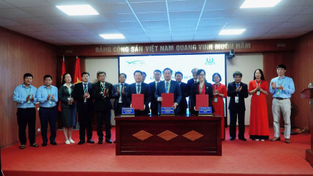 Bế mạc khảo sát chính thức đánh giá chất lượng chương trình đào tạo  Trường Đại học Công nghiệp Việt Trì